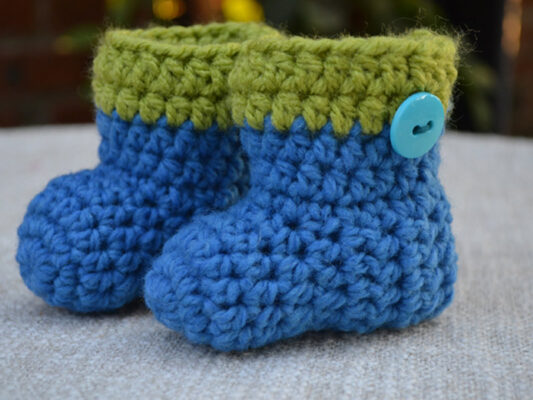 Blue-crochet-newborn-baby-boots